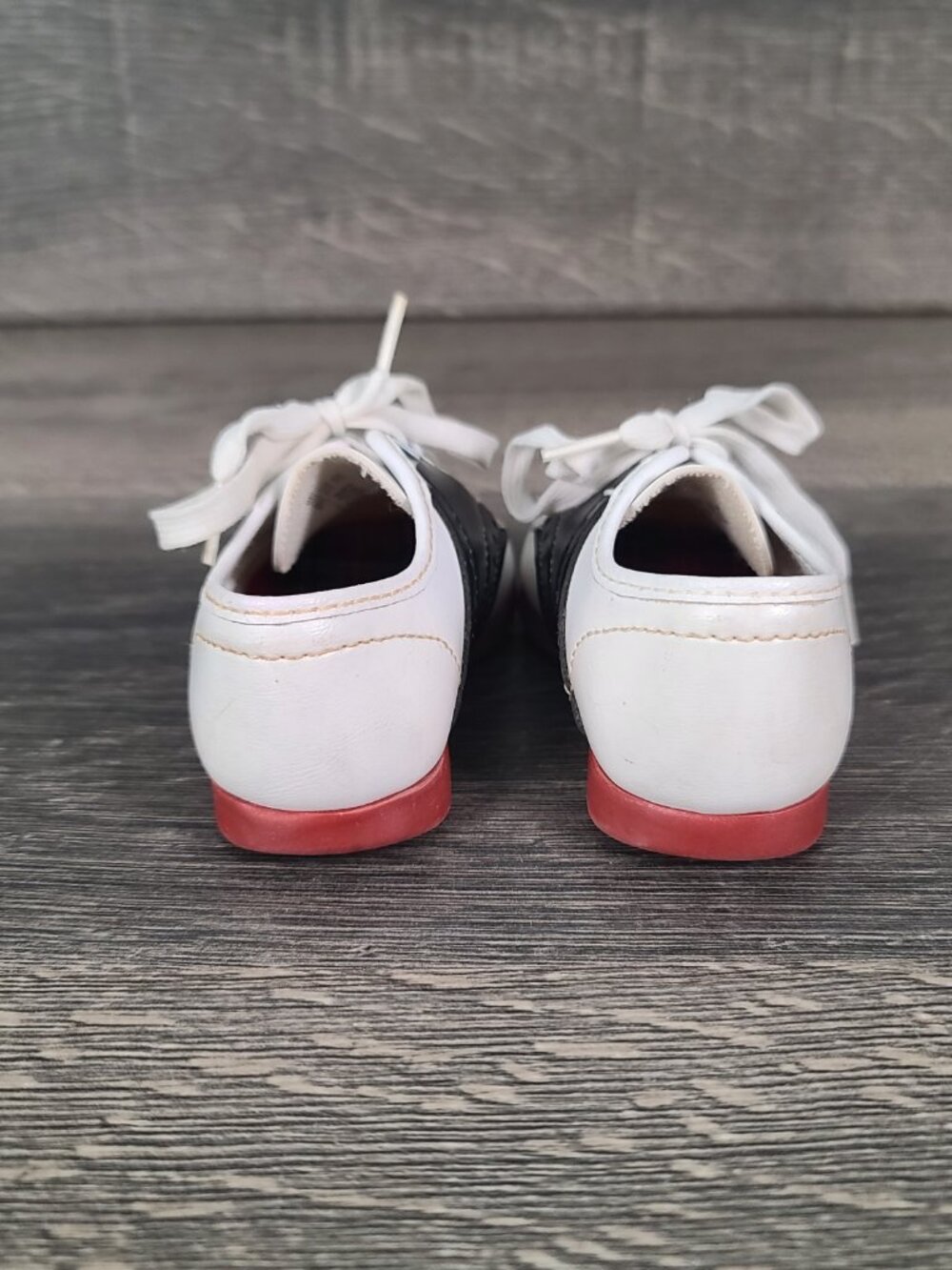 Black and White Toddler Size 3.5D Saddle Shoes - Picture 3 of 10